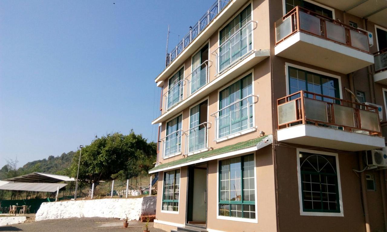Hotel Murud Beach Home エクステリア 写真