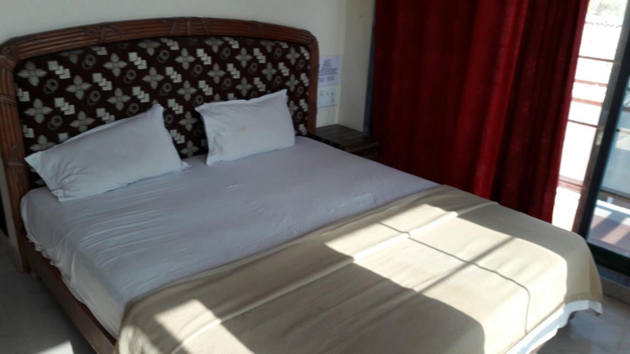 Hotel Murud Beach Home エクステリア 写真